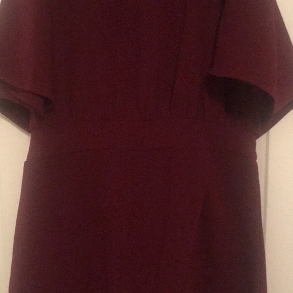 Lush Cold shoulder Romper - Picture 3 of 3